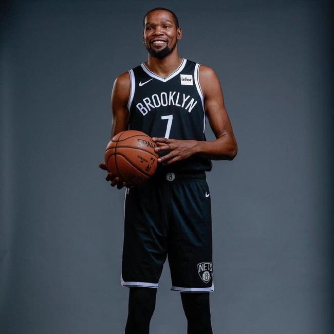 己在后场核 己在后场核