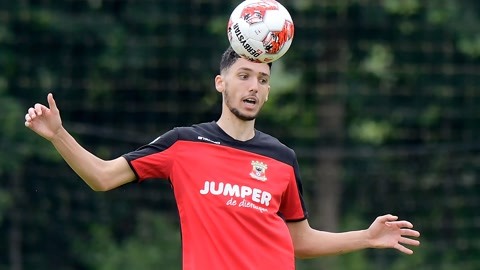 显示出球队 显示出球队